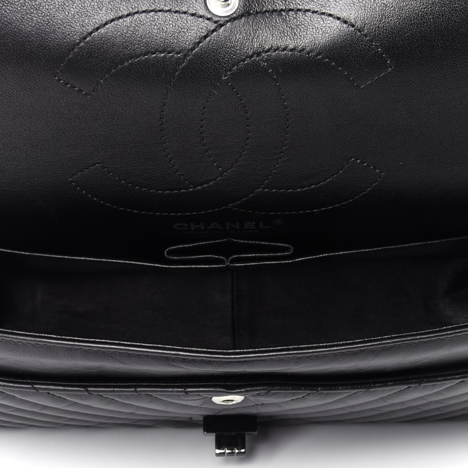 Chanel Aged Calfskin Chevron Quilted 2.55 Reissue 226 So Black 3 of 4