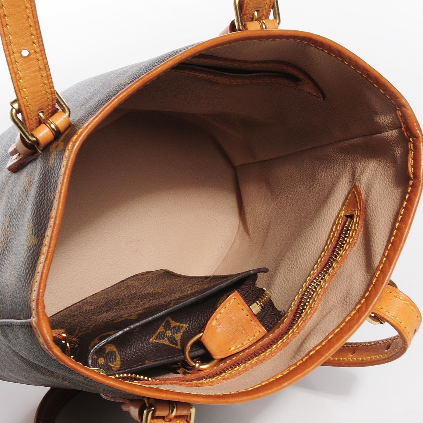 Monogram Petit Bucket 23