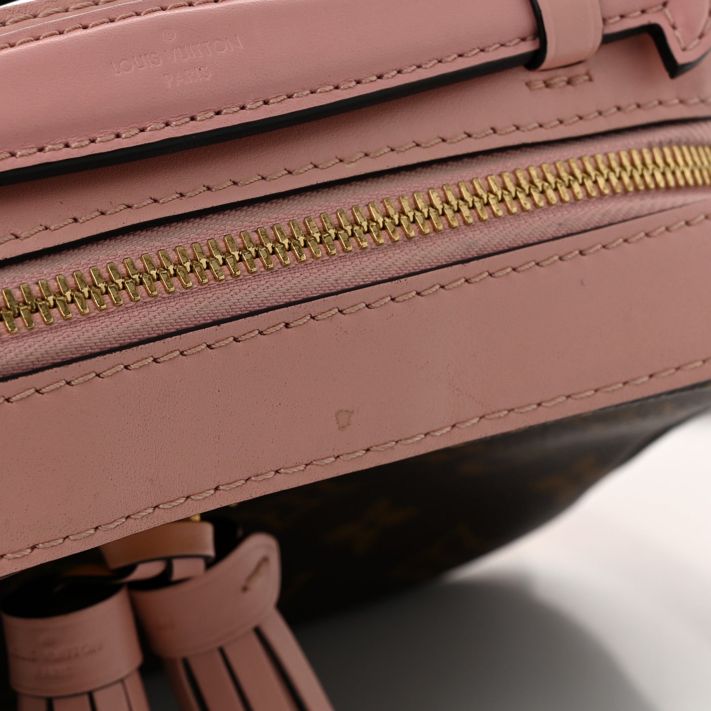 Monogram Saintonge Rose Poudre