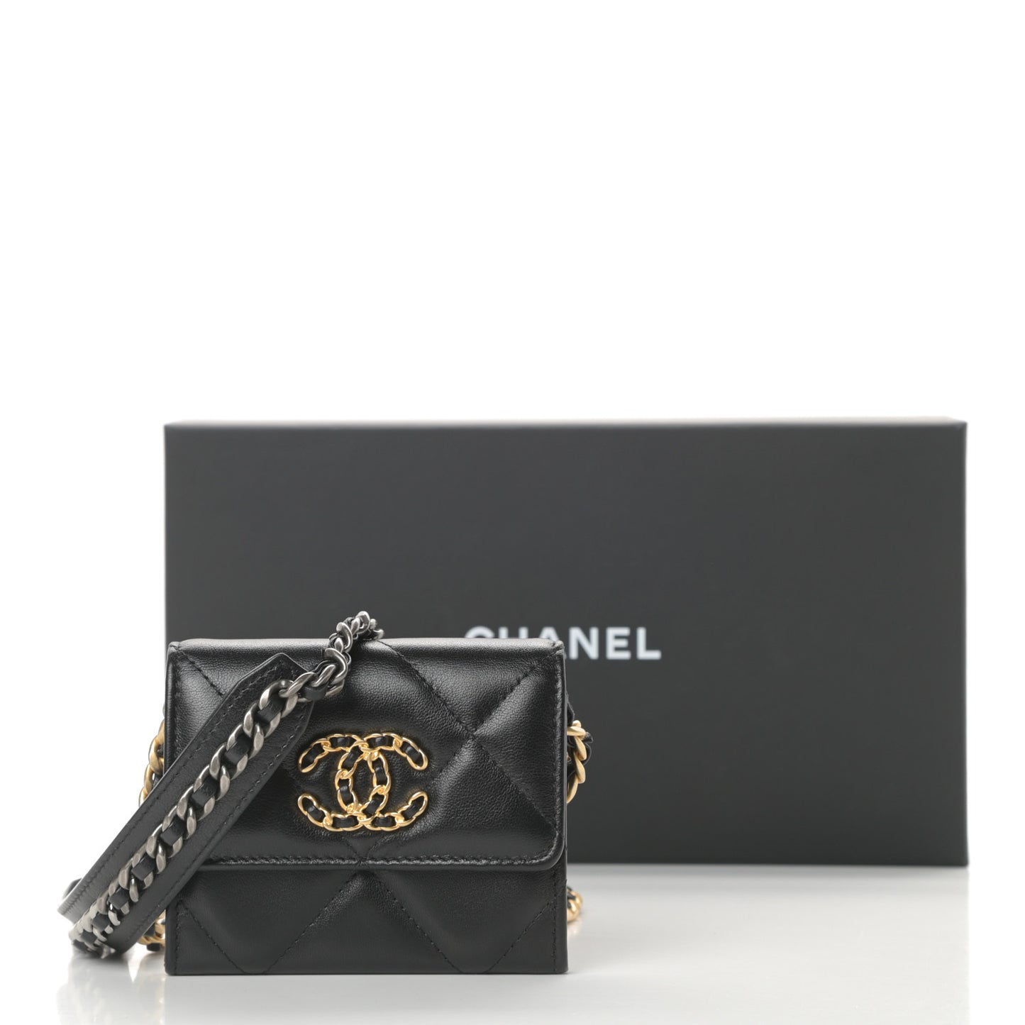 Shiny Goatskin Quilted Chanel 19 Flap Coin Purse With Chain Black