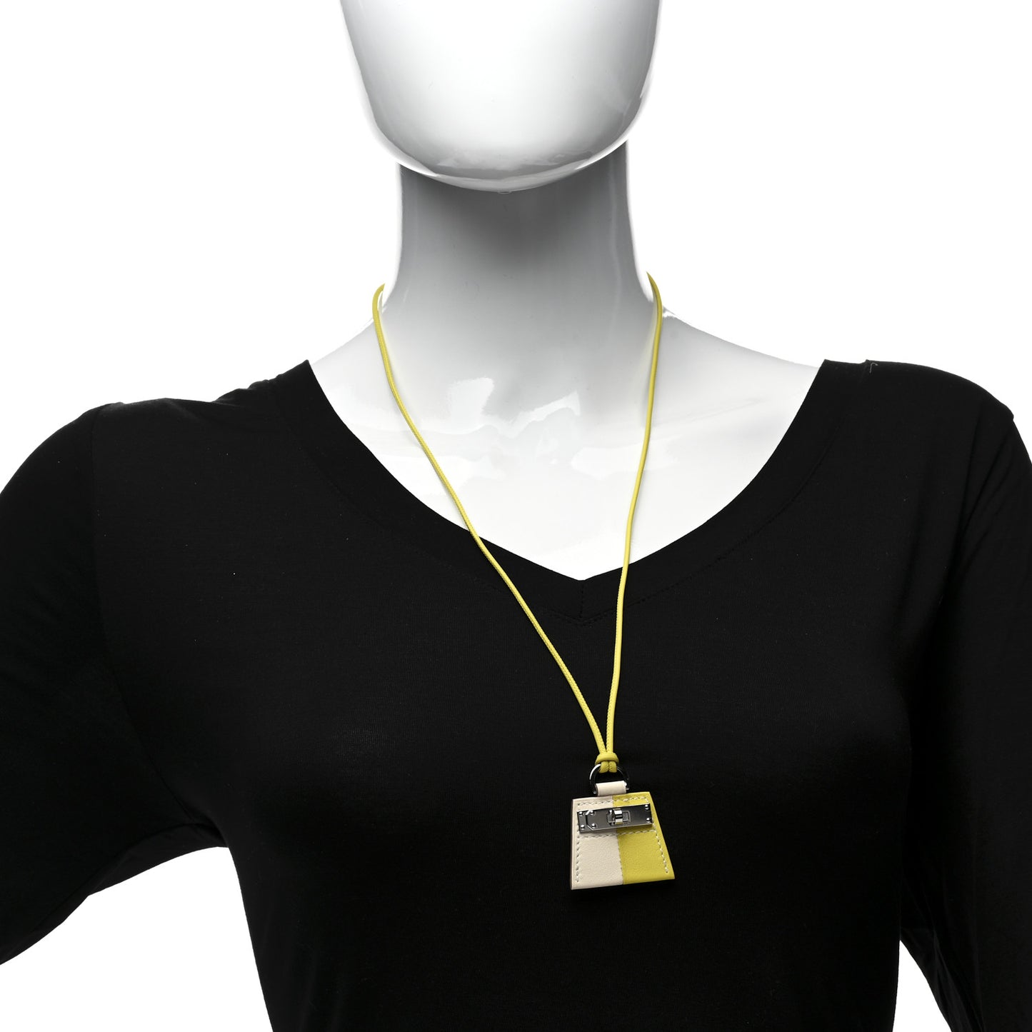 Swift Monpetit Small Kelly Pendant Necklace Nata Lime