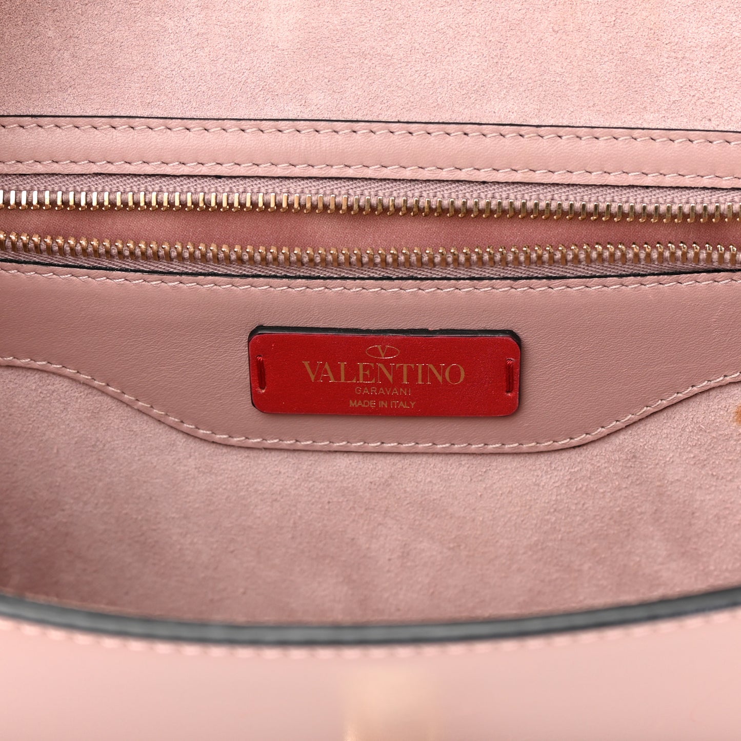 Vitello Medium Rockstud Demilune Shoulder Bag Lipstick