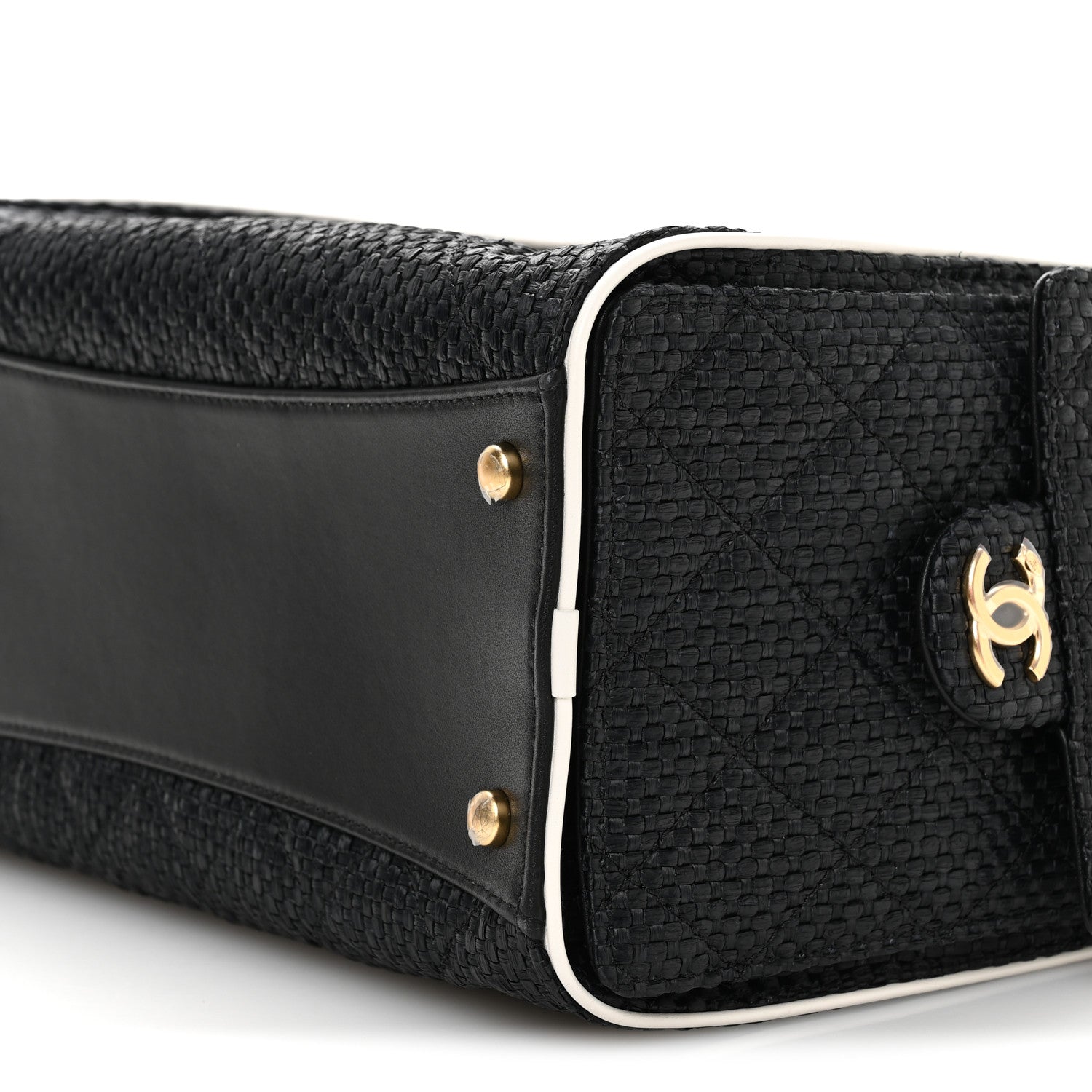 CHANEL バッグ ワイ Chanel Fancy Crochet Flap Bag – Justin Reed
