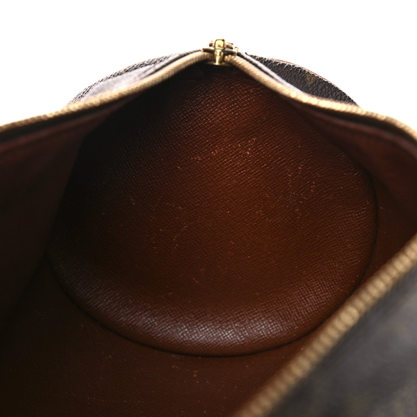 Monogram Papillon 26