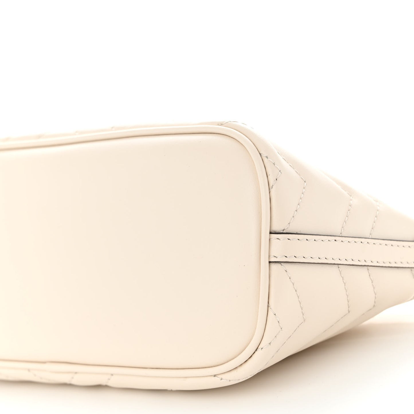 Calfskin Matelasse Chevron GG Marmont Sling Shoulder Bag Mystic White