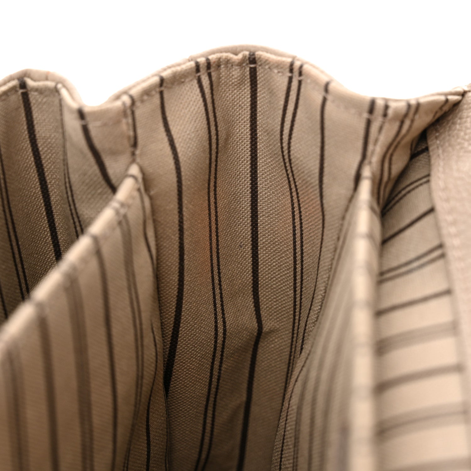 Louis Vuitton Empreinte Pochette Metis Tourterelle 10 of 11