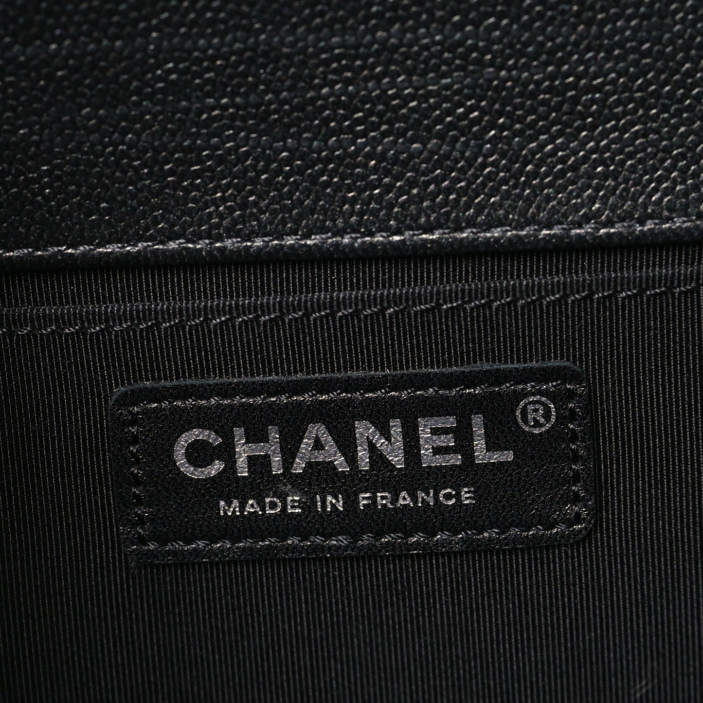 Caviar Quilted Medium Boy Flap So Black