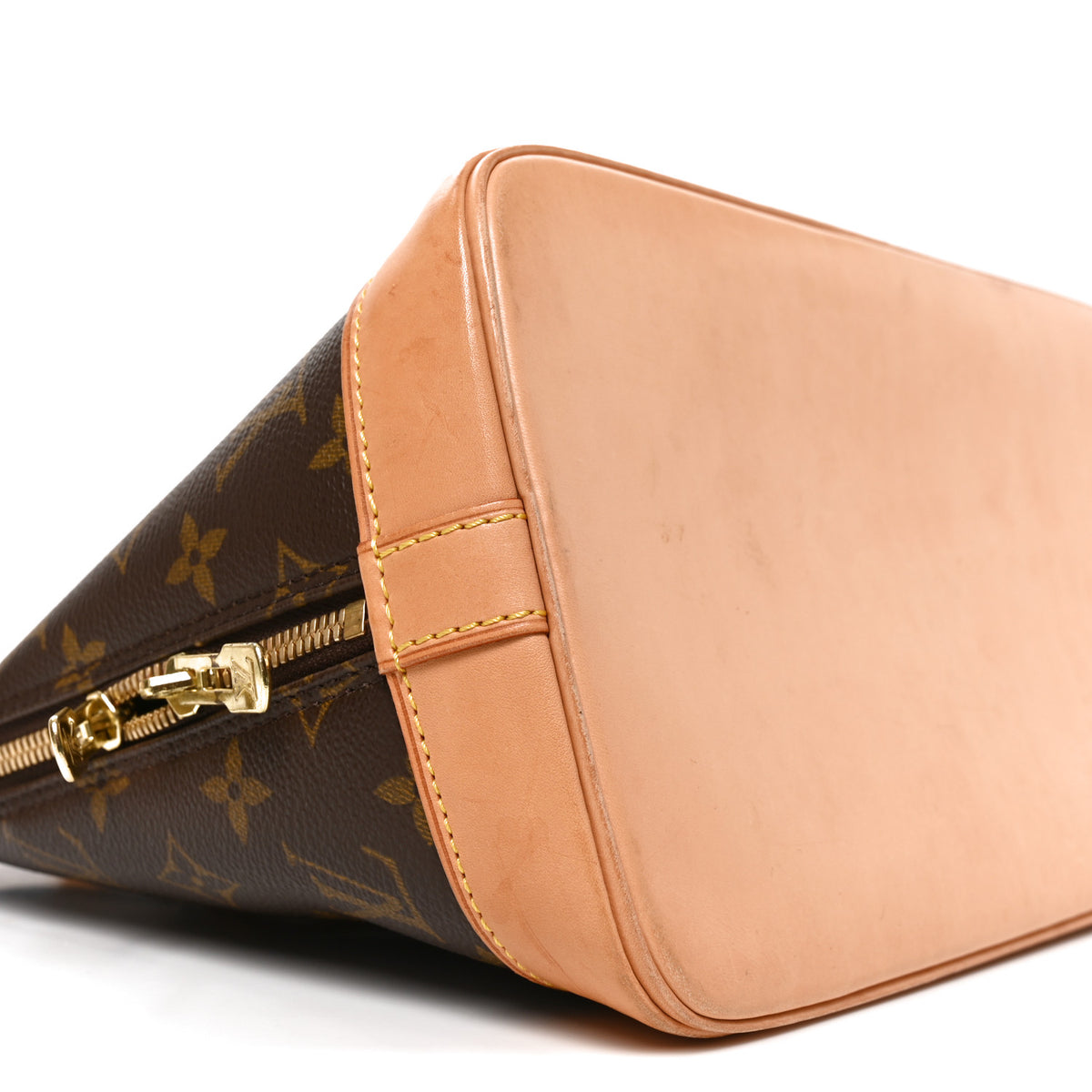 Louis Vuitton Monogram Alma PM 8 of 9