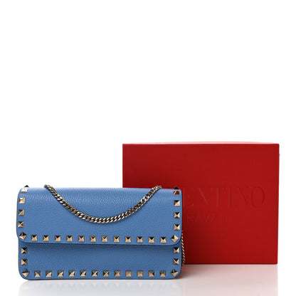 Valentino Garavani Pebbled Calfskin Rockstud Flap Wallet On Chain Denim 11 of 12