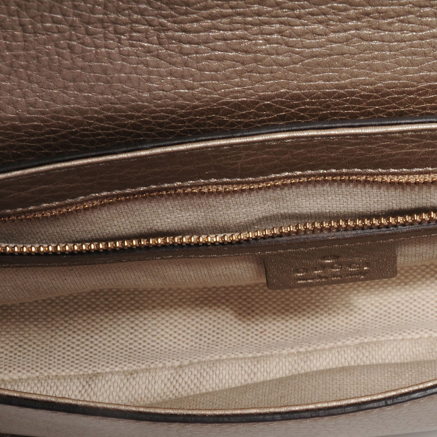 Gucci Metallic Pebbled Calfskin Medium Soho Flap Crossbody Golden Beige 5 of 9
