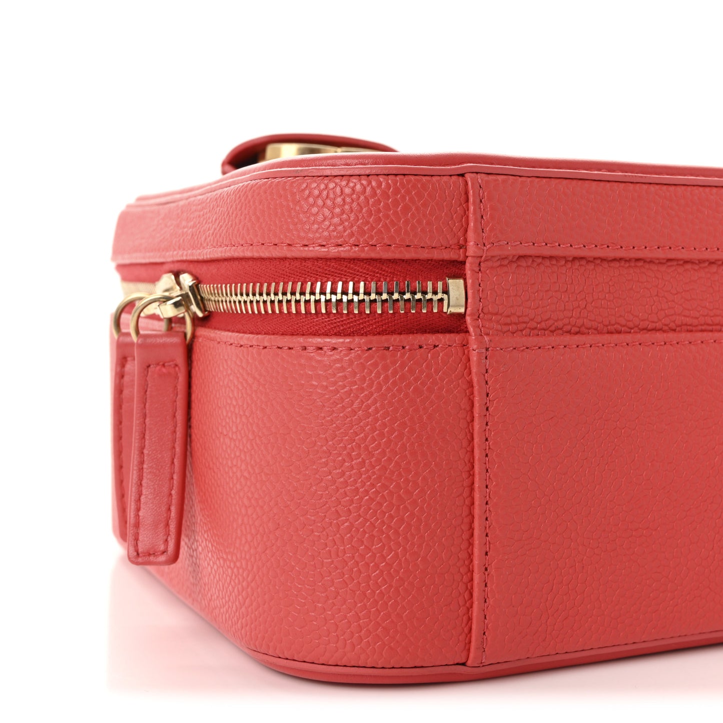 Caviar Quilted Large CC Filigree Vanity Case Coral