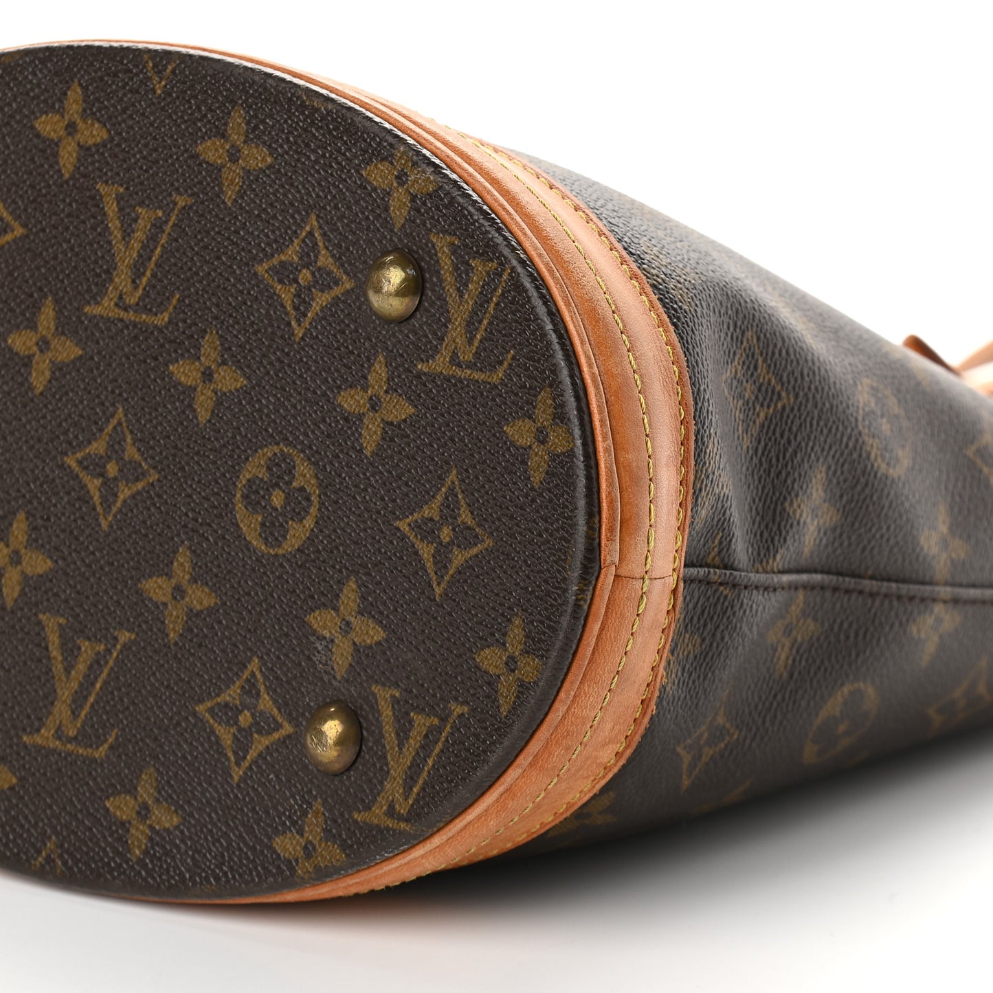 Monogram Petit Bucket 23