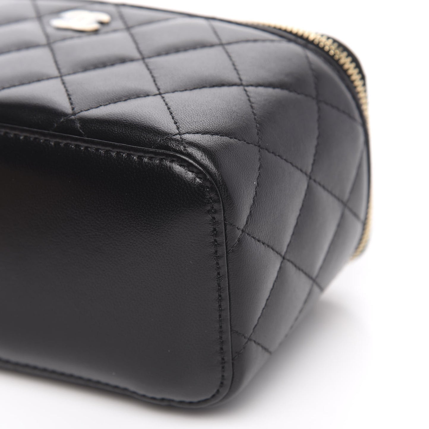 Lambskin Quilted Small Vanity Case With Chain Black