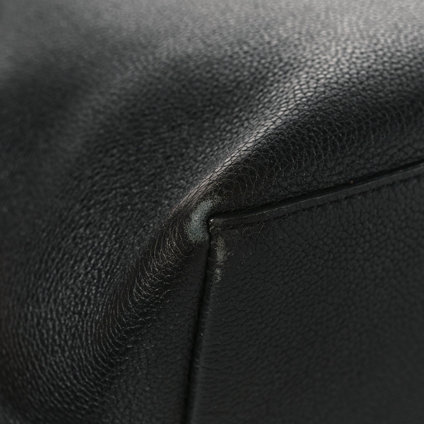 Calfskin Lockme Go Tote Black