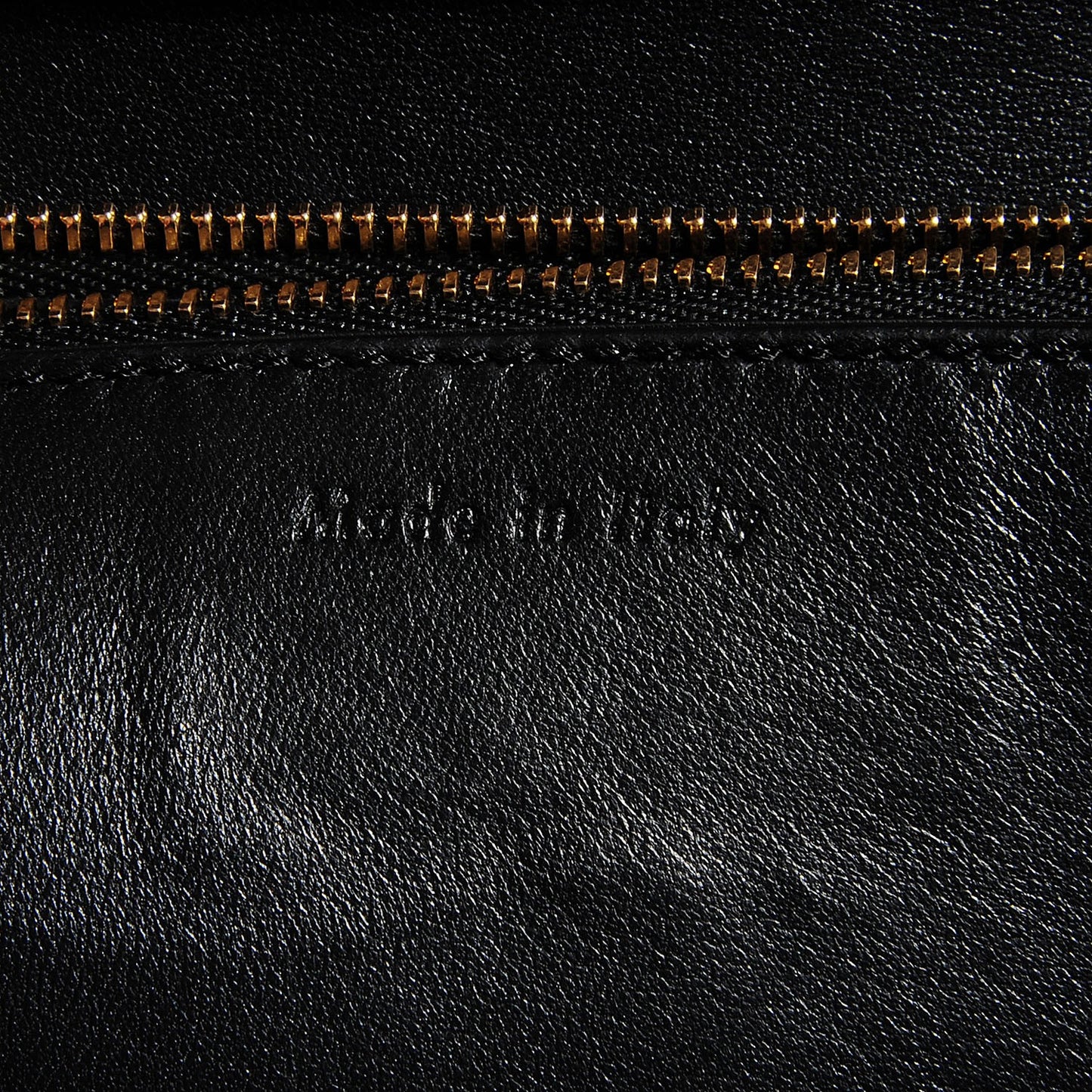 Box Calfskin Medium Classic Box Flap Bag Black