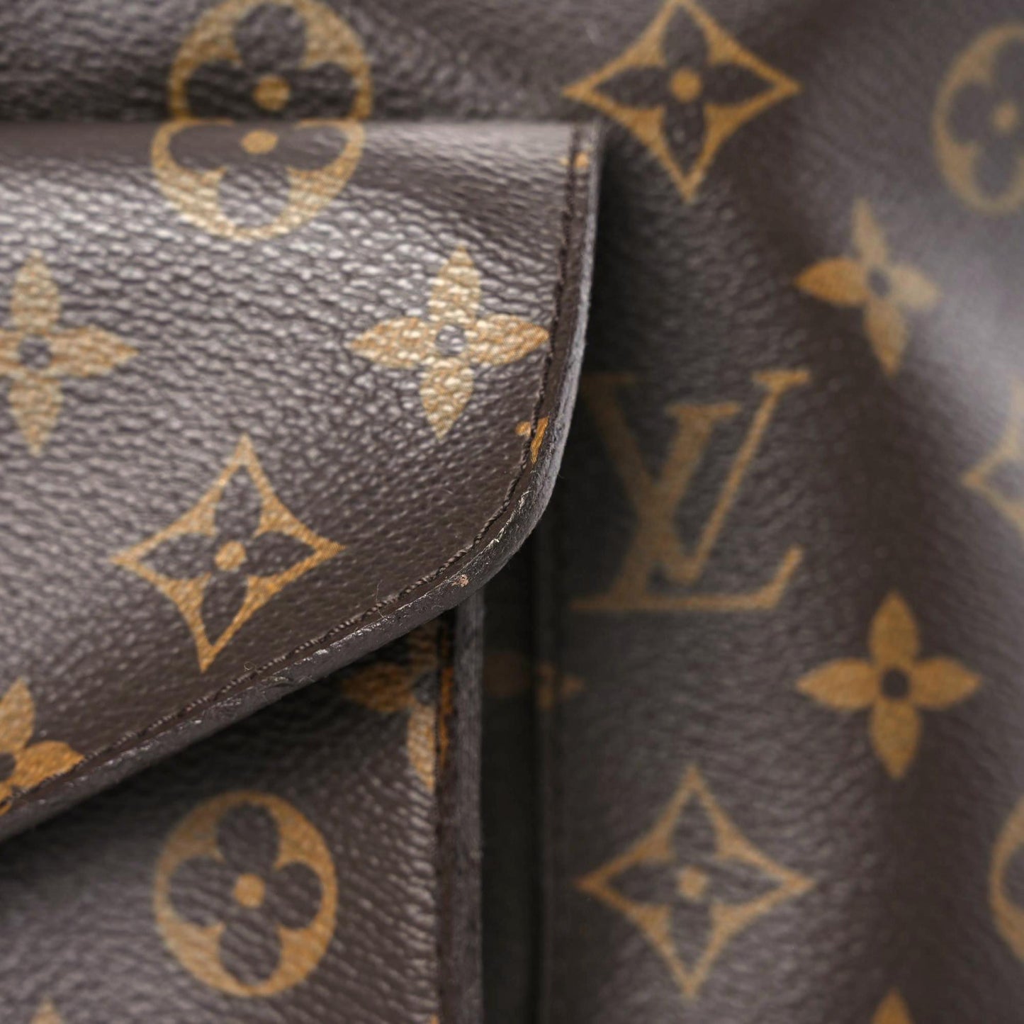Monogram Metis