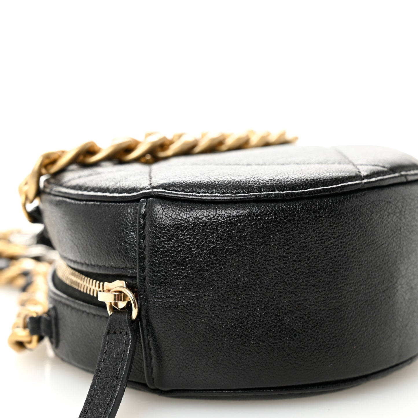 Shiny Goatskin Quilted Chanel 19 Round Clutch With Chain Black