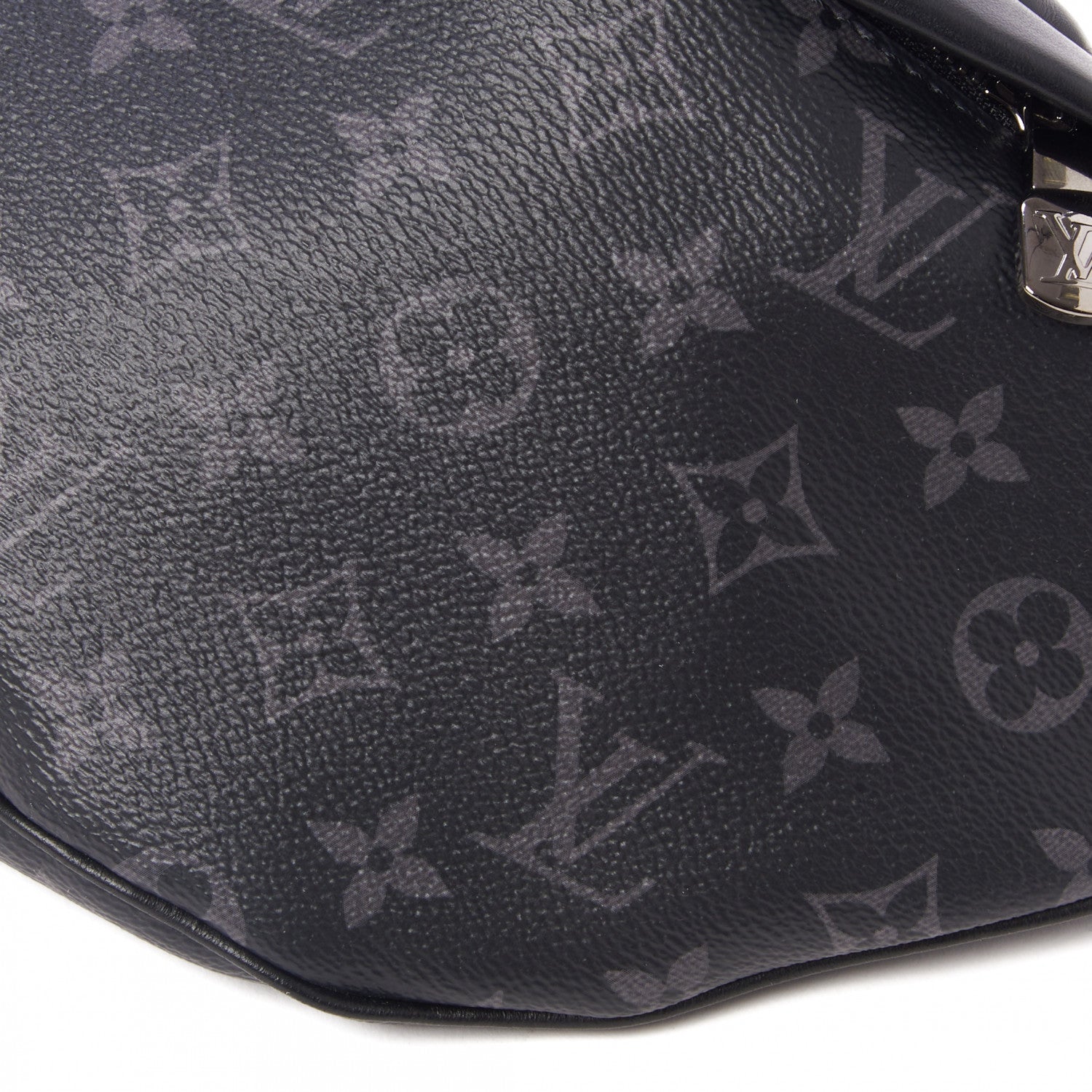 Louis Vuitton Monogram Eclipse Discovery Bumbag 5 of 8
