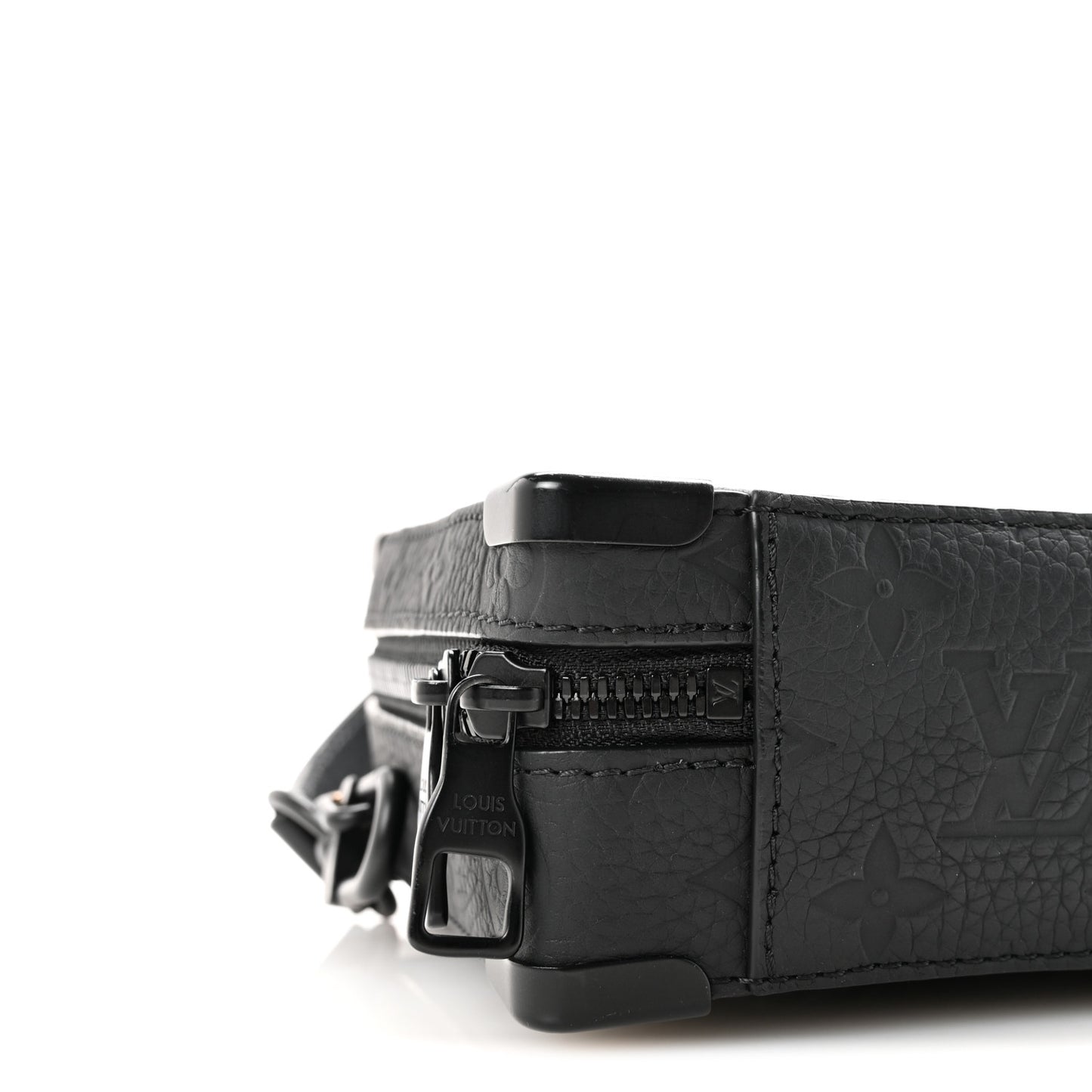 Taurillon Monogram Soft Trunk Black
