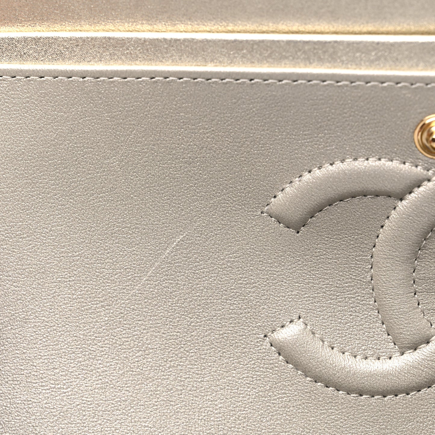 Metallic Lambskin Quilted Medium Double Flap Gold