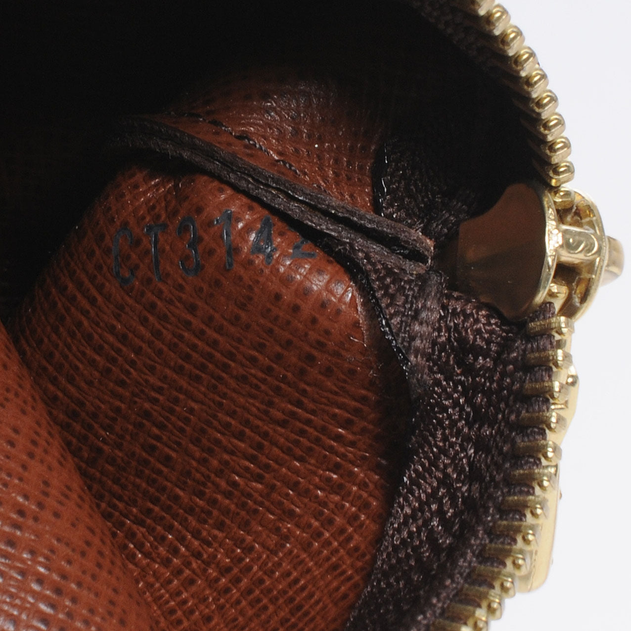 Louis Vuitton Monogram Key Pouch 7 of 7