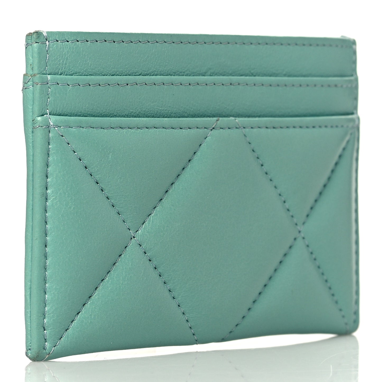 Lambskin Quilted Chanel 19 Card Holder Green