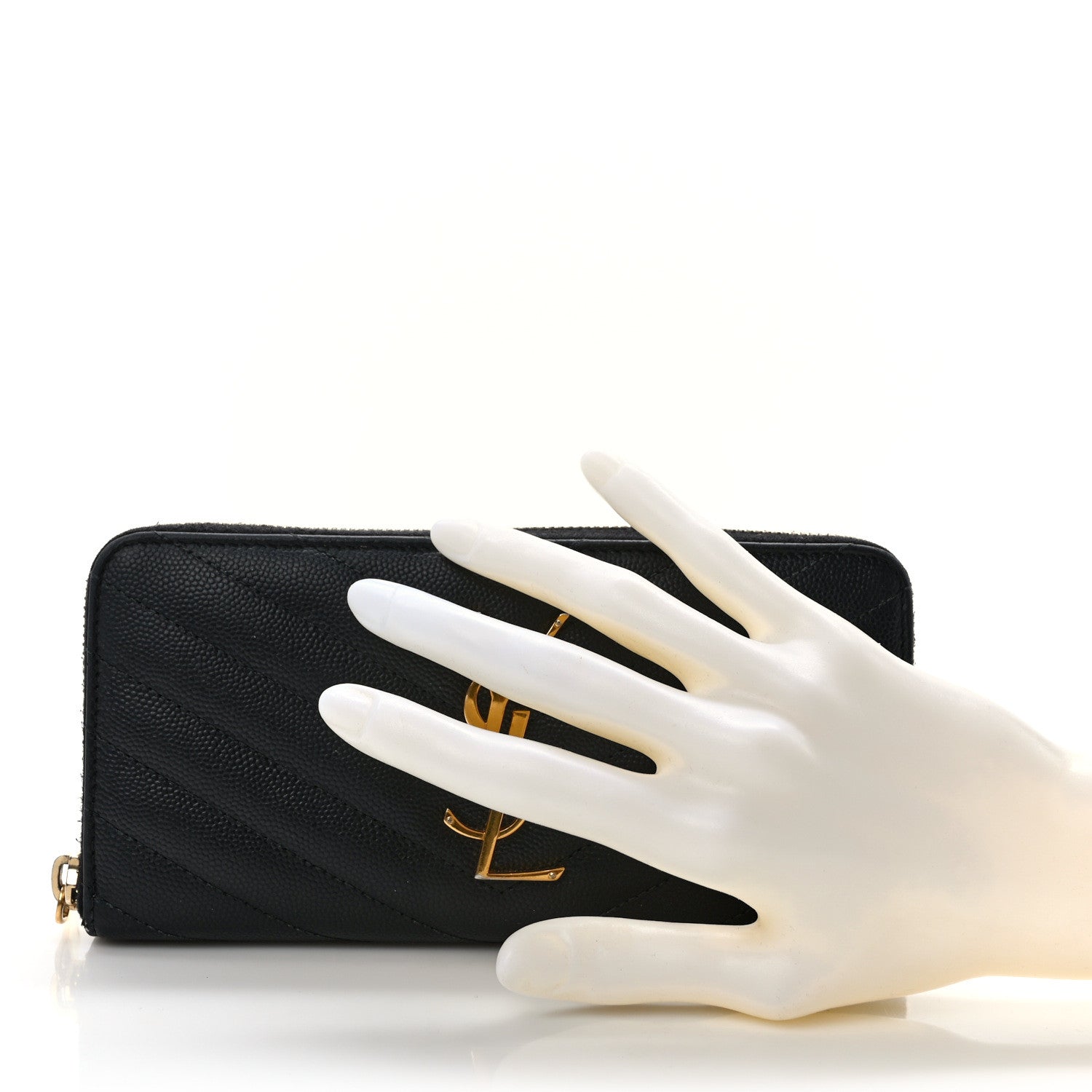 Saint Laurent Grain De Poudre Matelasse Chevron Monogram Zip Around Wallet Black 2 of 10