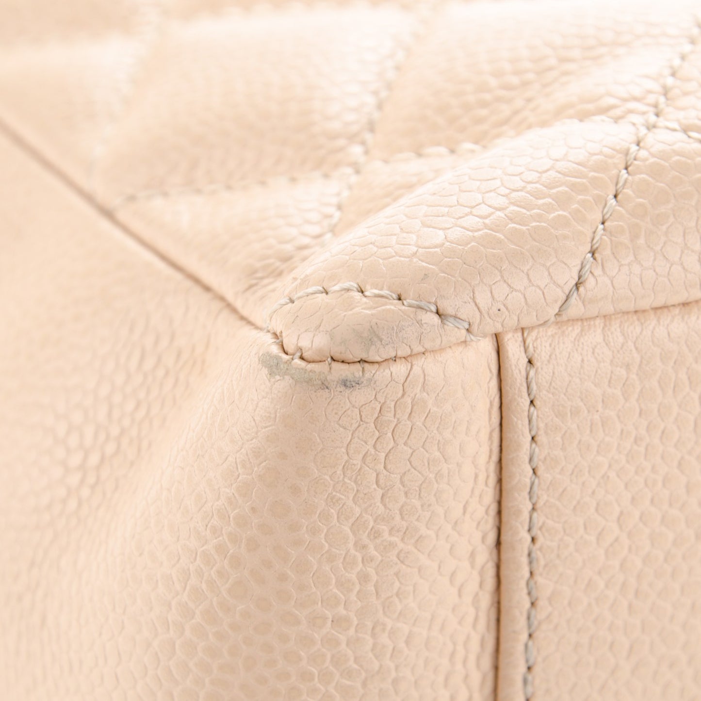 Caviar Quilted Petit Shopping Tote PST Beige Clair