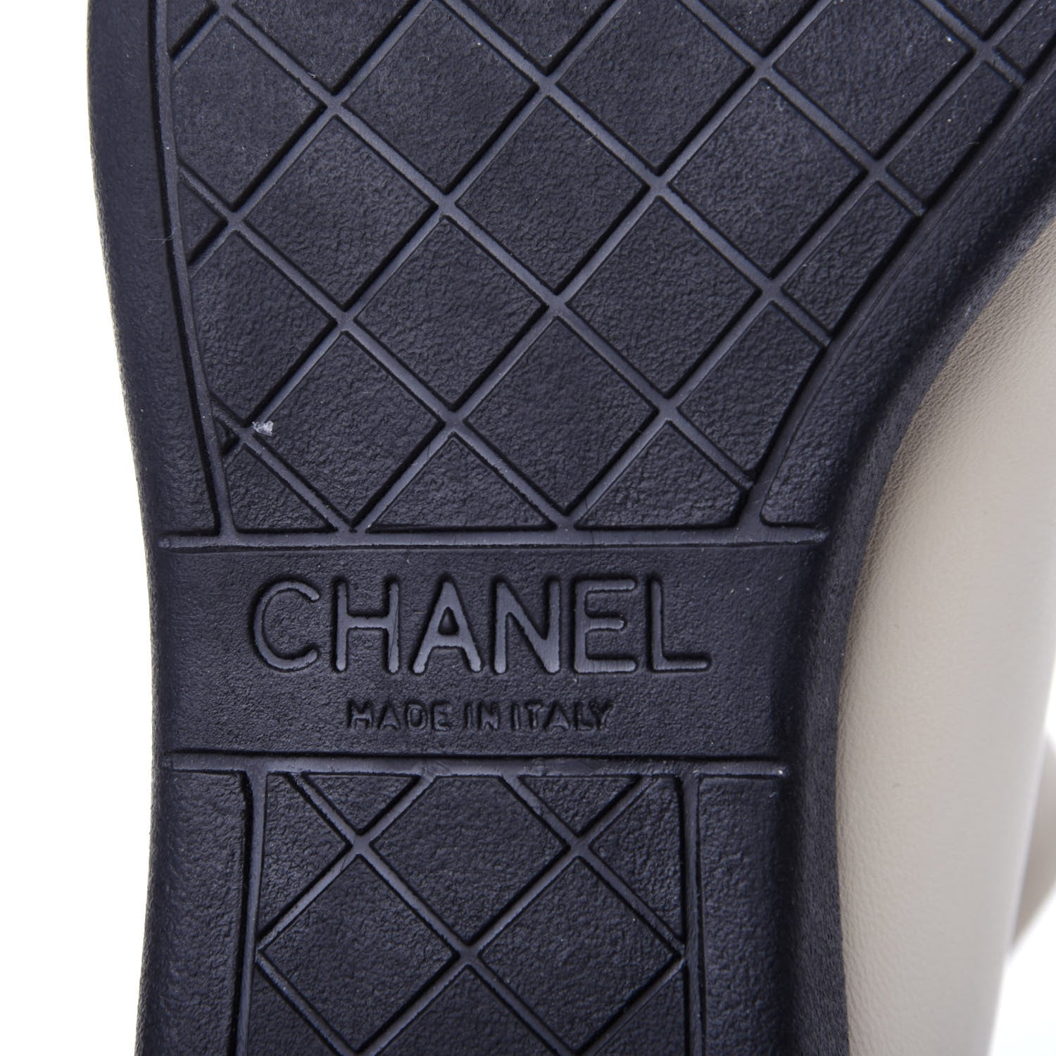Chanel Lambskin Patent Cap Toe CC Sneakers 35.5 White Black 8 of 12