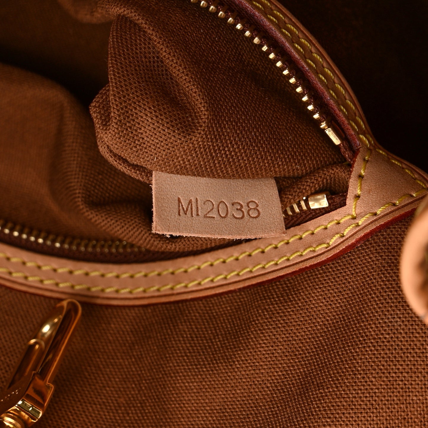 Monogram Batignolles Vertical