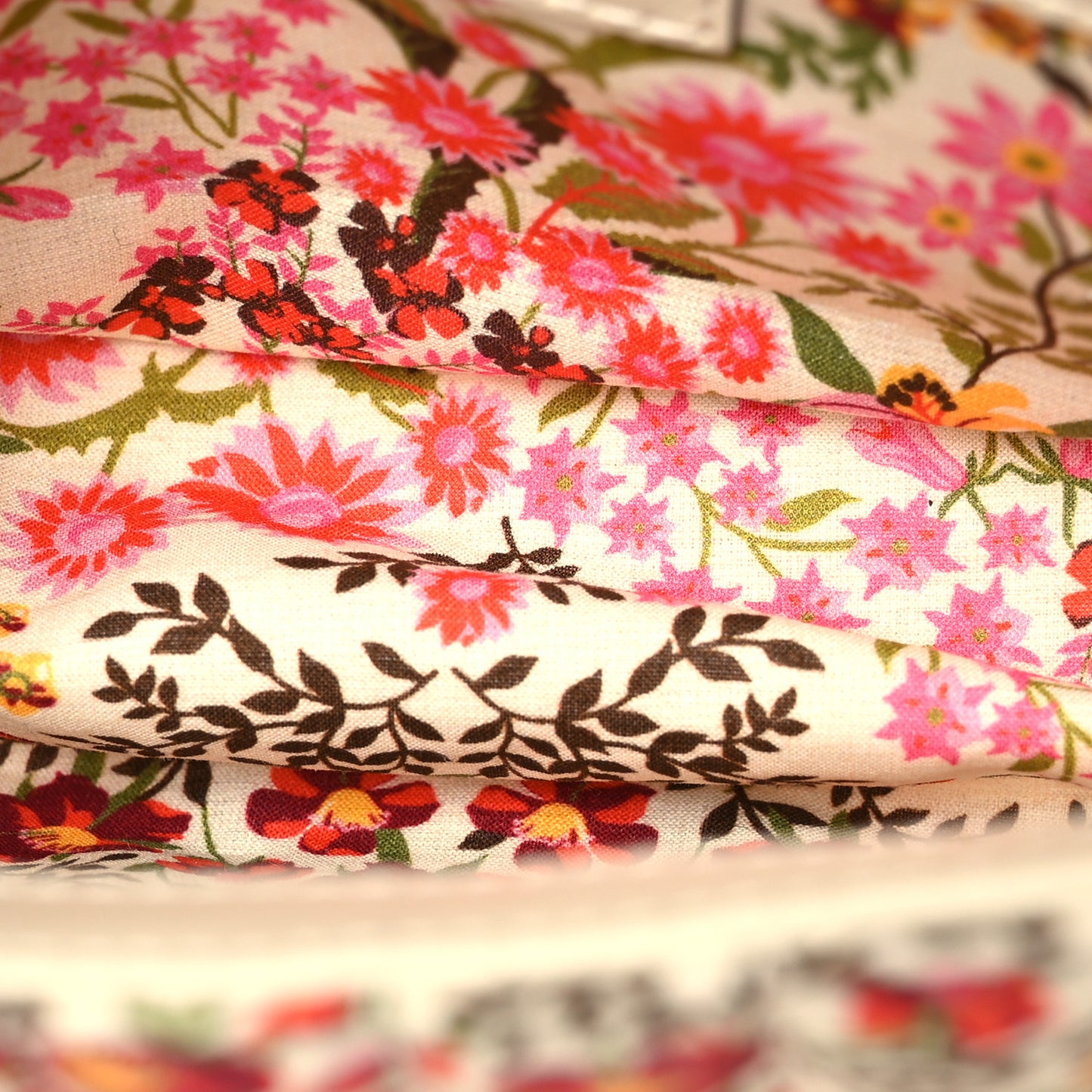 Cotton Calfskin Matelasse Floral Print Small GG Marmont Shoulder Bag Ivory Pink