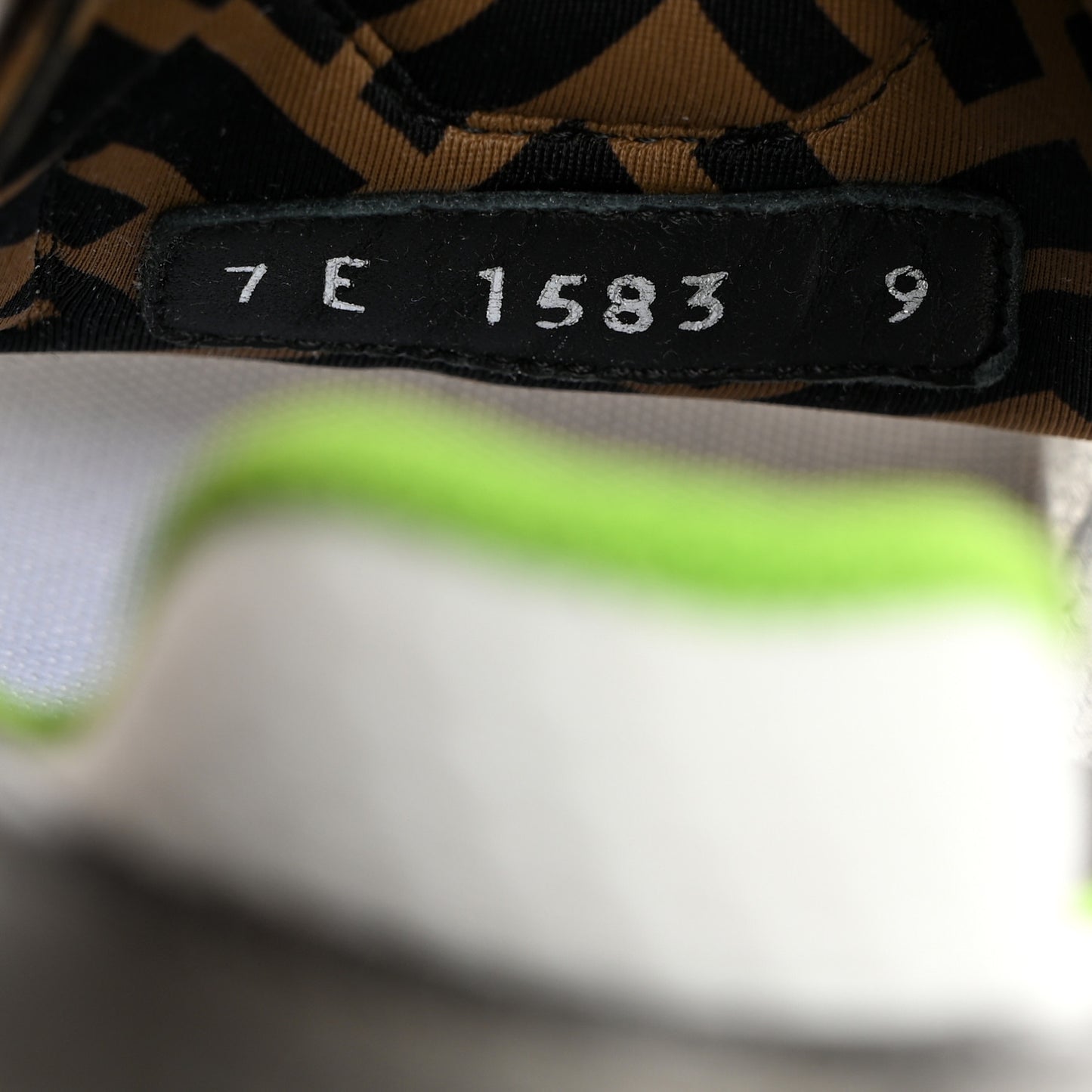 Fabric Calfskin Rubber Transparent Mens Fendi Flow Low Top Sneakers 9 Grigio Ultra White