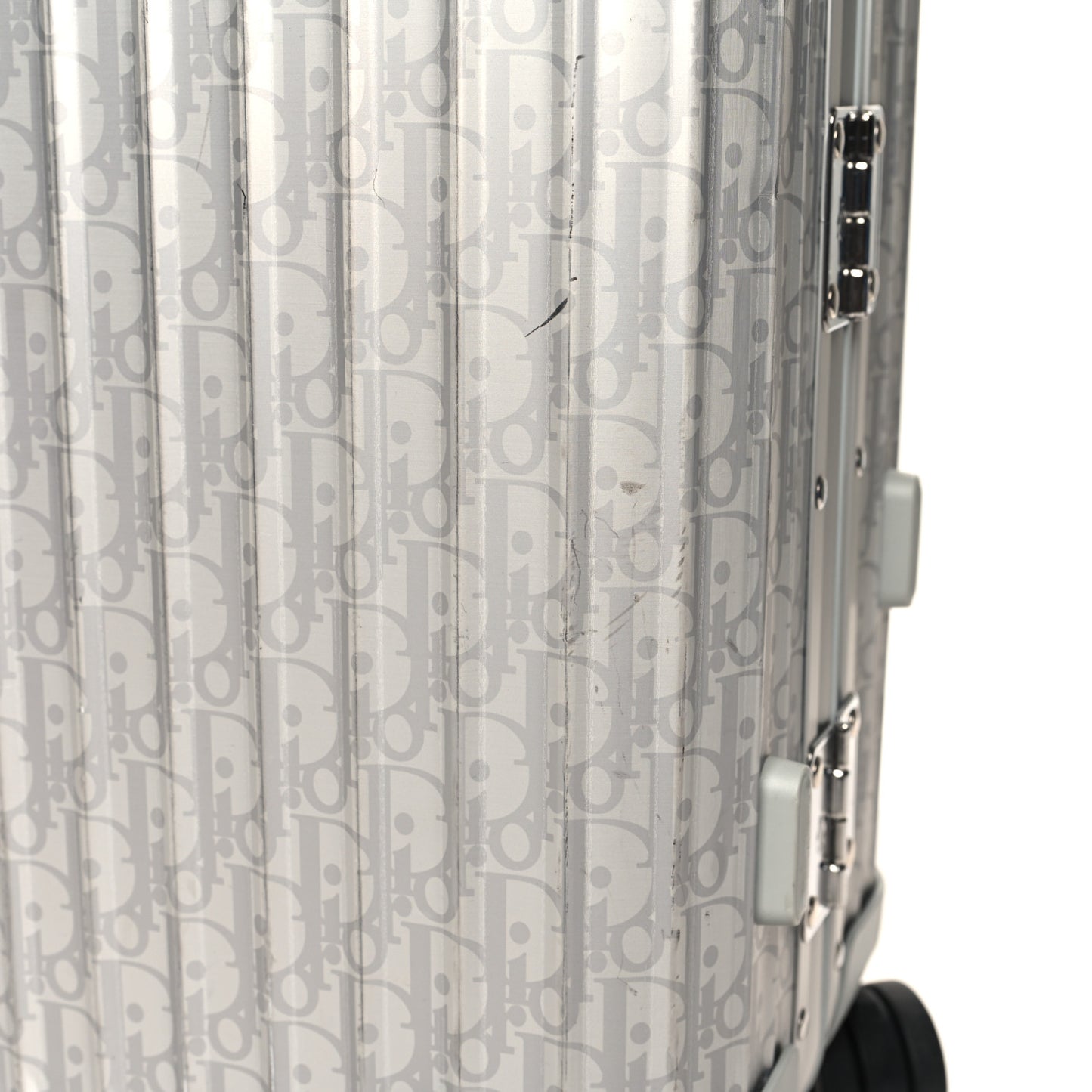 X RIMOWA Aluminum Gradient Cabin Luggage Silver
