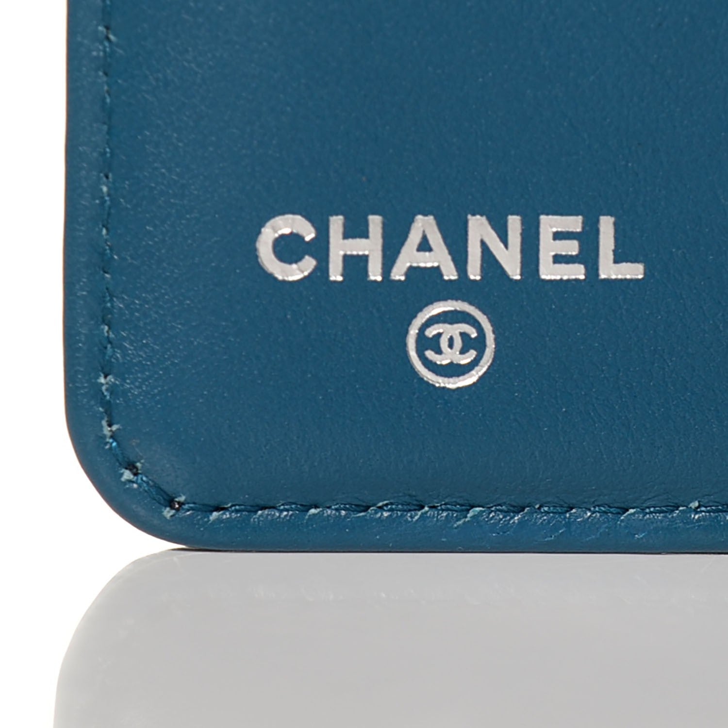 Chanel Patent Make Up Yen Wallet Blue 6 of 7