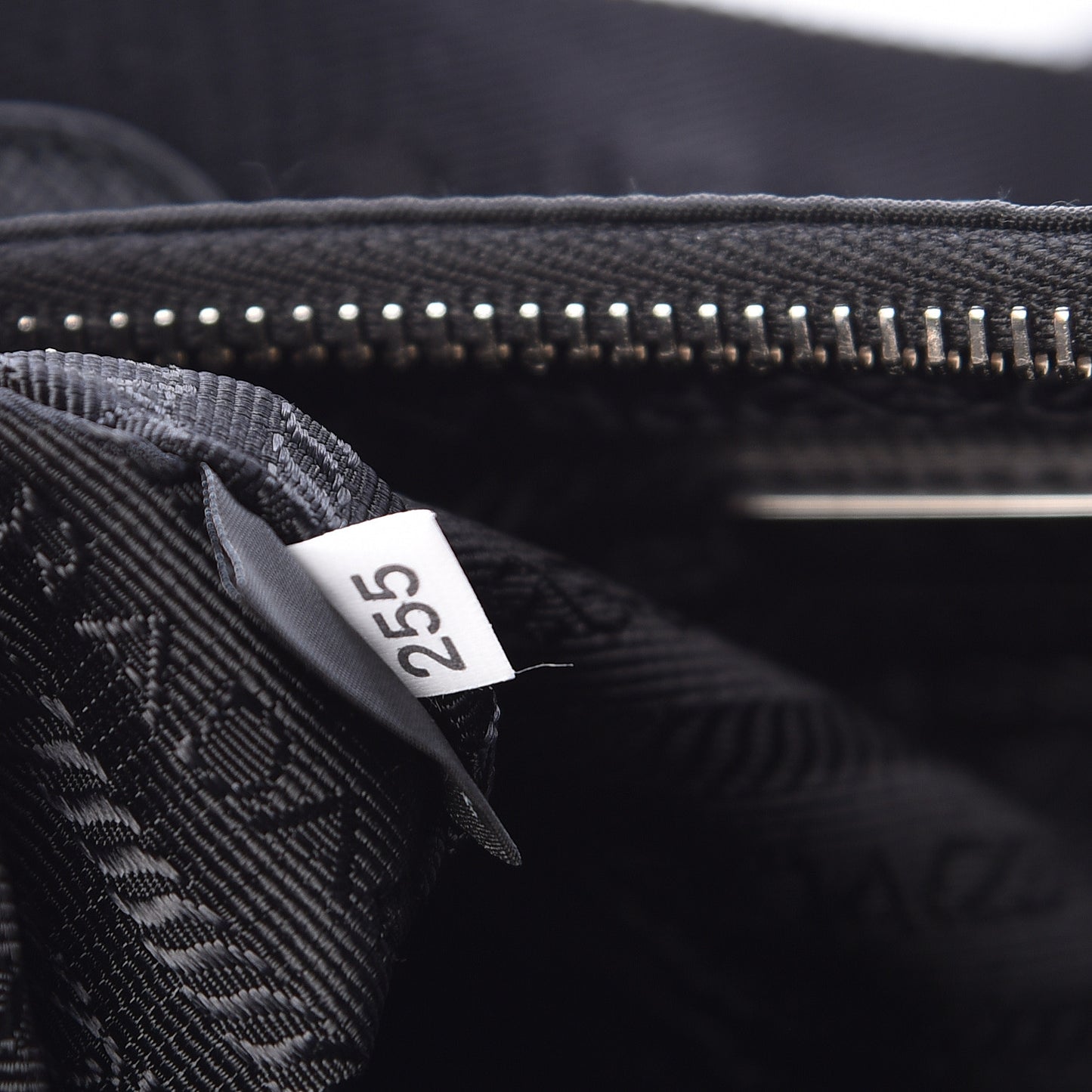 Nylon Re-Edition 2005 Shoulder Bag Black