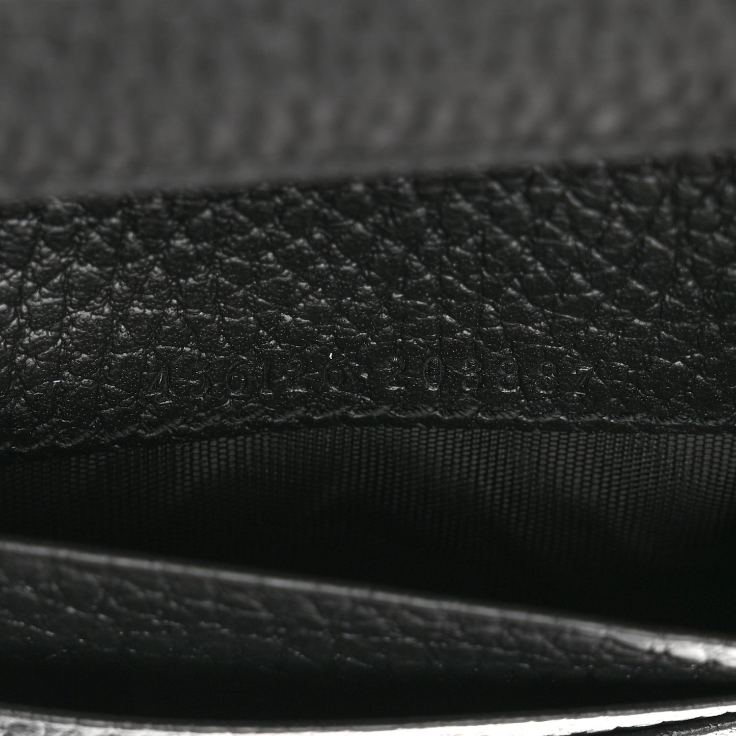 Pebbled Calfskin GG Marmont Card Case Black