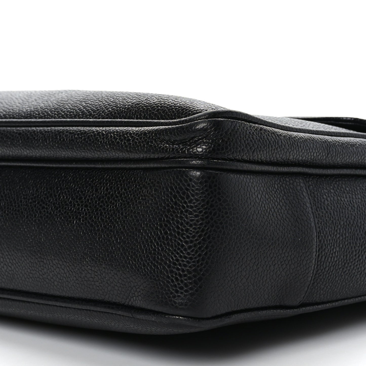 Caviar Shoulder Bag Black