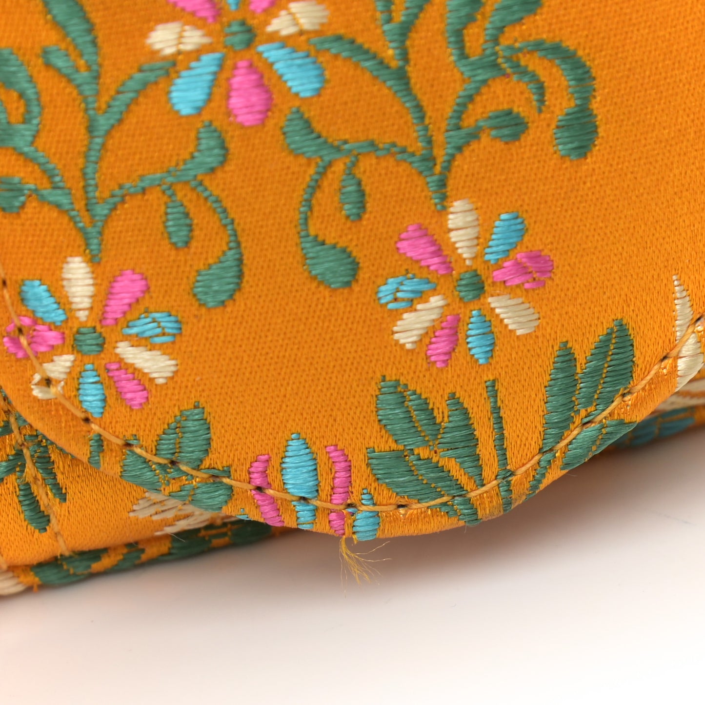 Jacquard Matelasse Floral Medium GG Marmont Shoulder Bag Yellow
