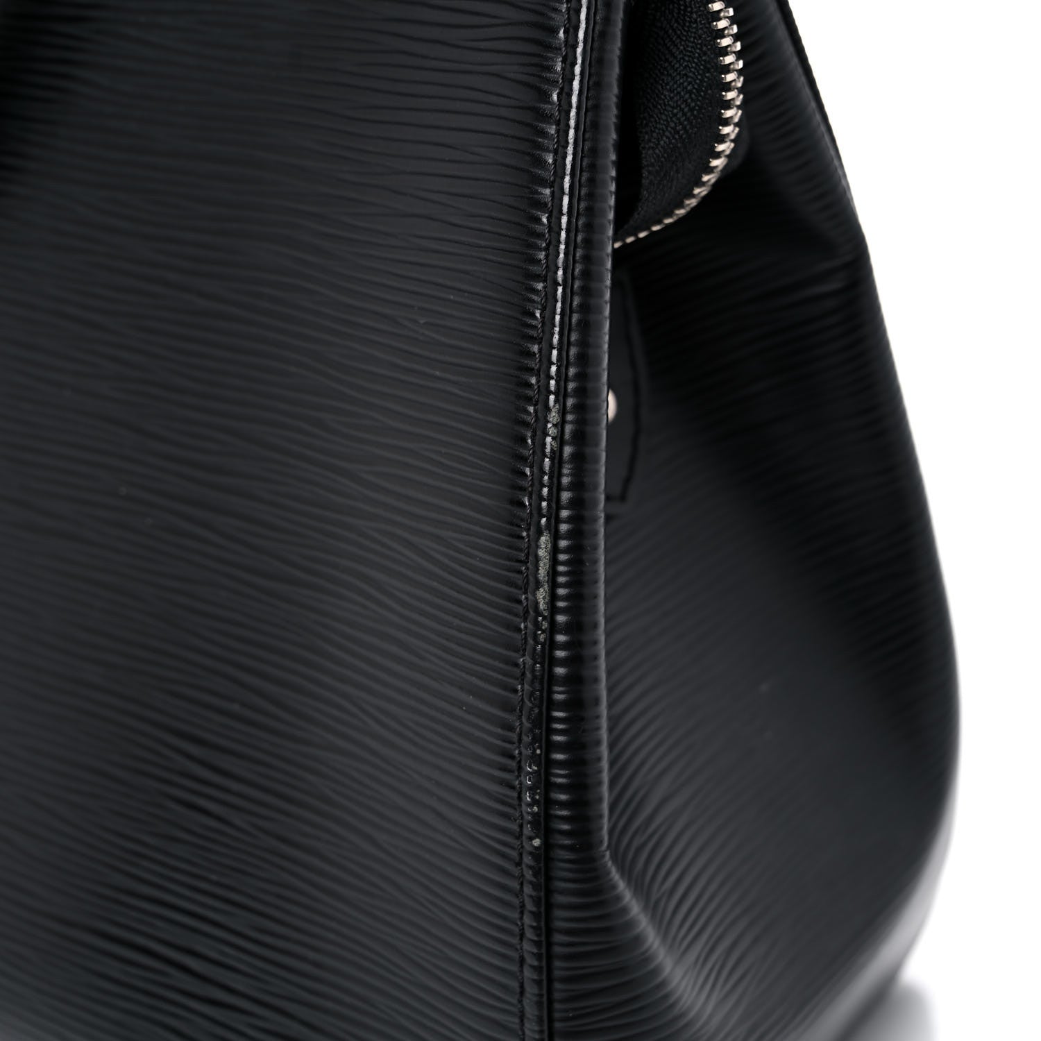 Louis Vuitton Epi Brea MM Black 21 of 28