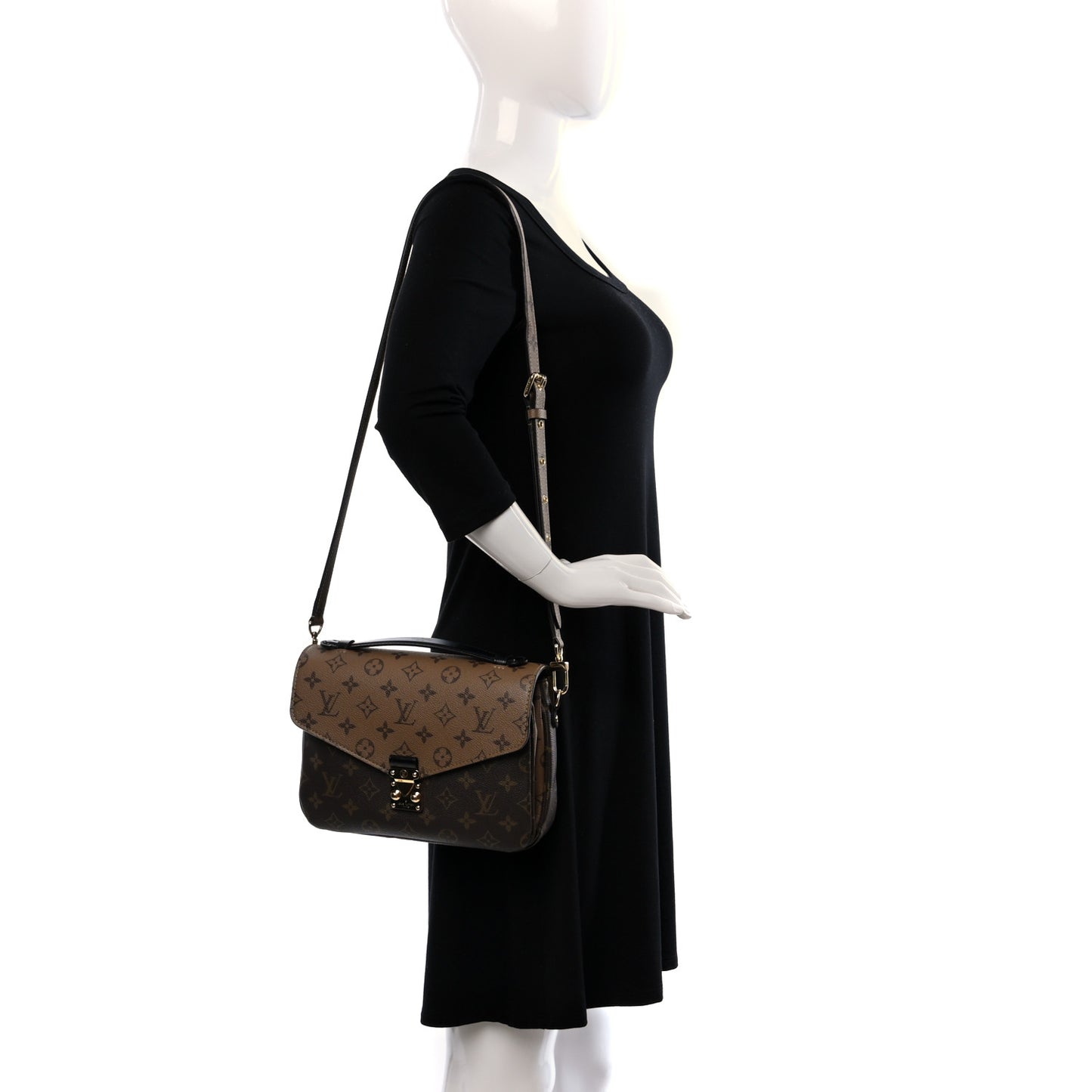 Reverse Monogram Pochette Metis