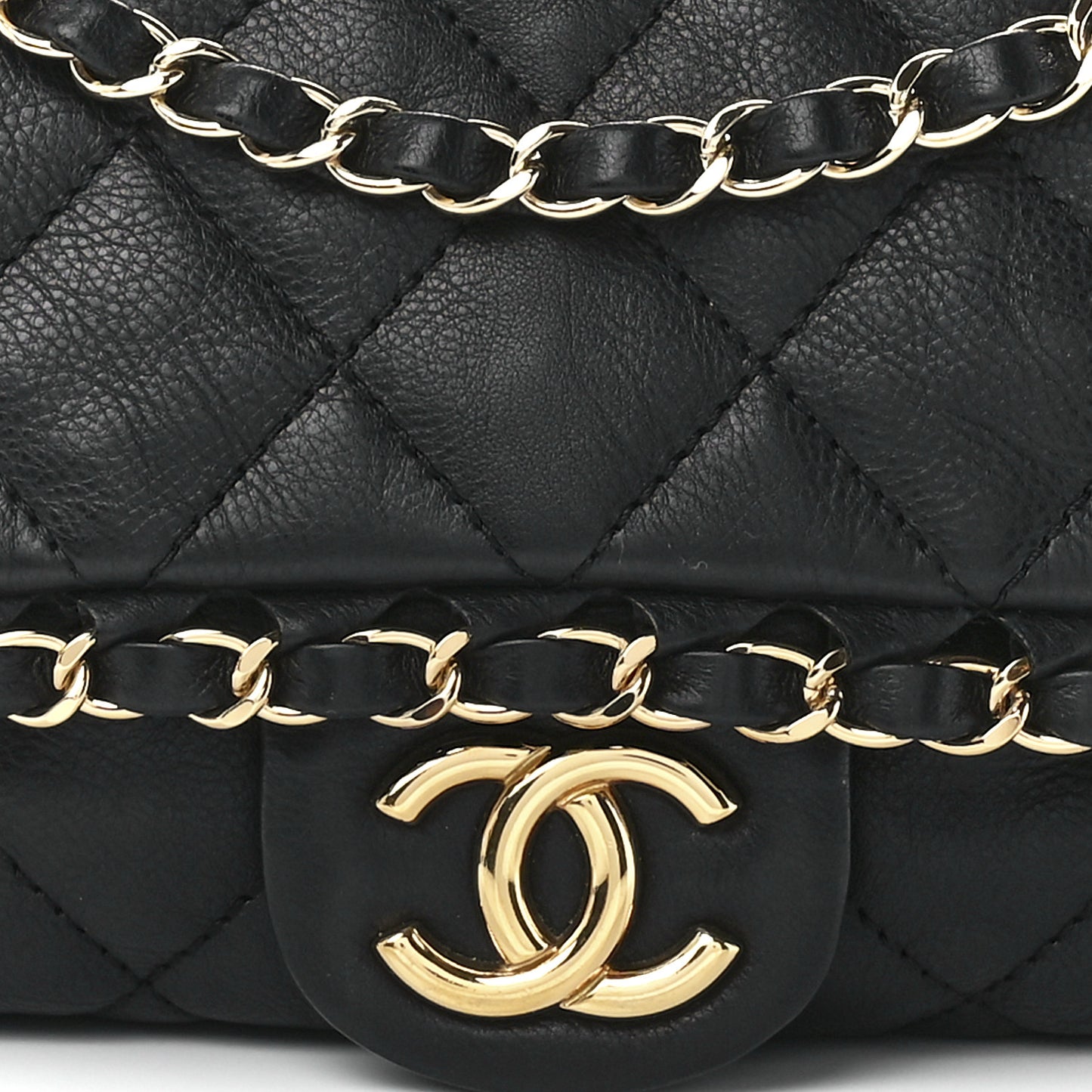 Calfskin Quilted Medium Chain Me Flap Black