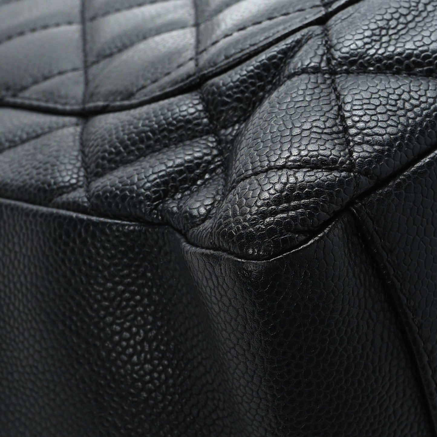 Caviar Quilted Grand Shopping Tote GST Black