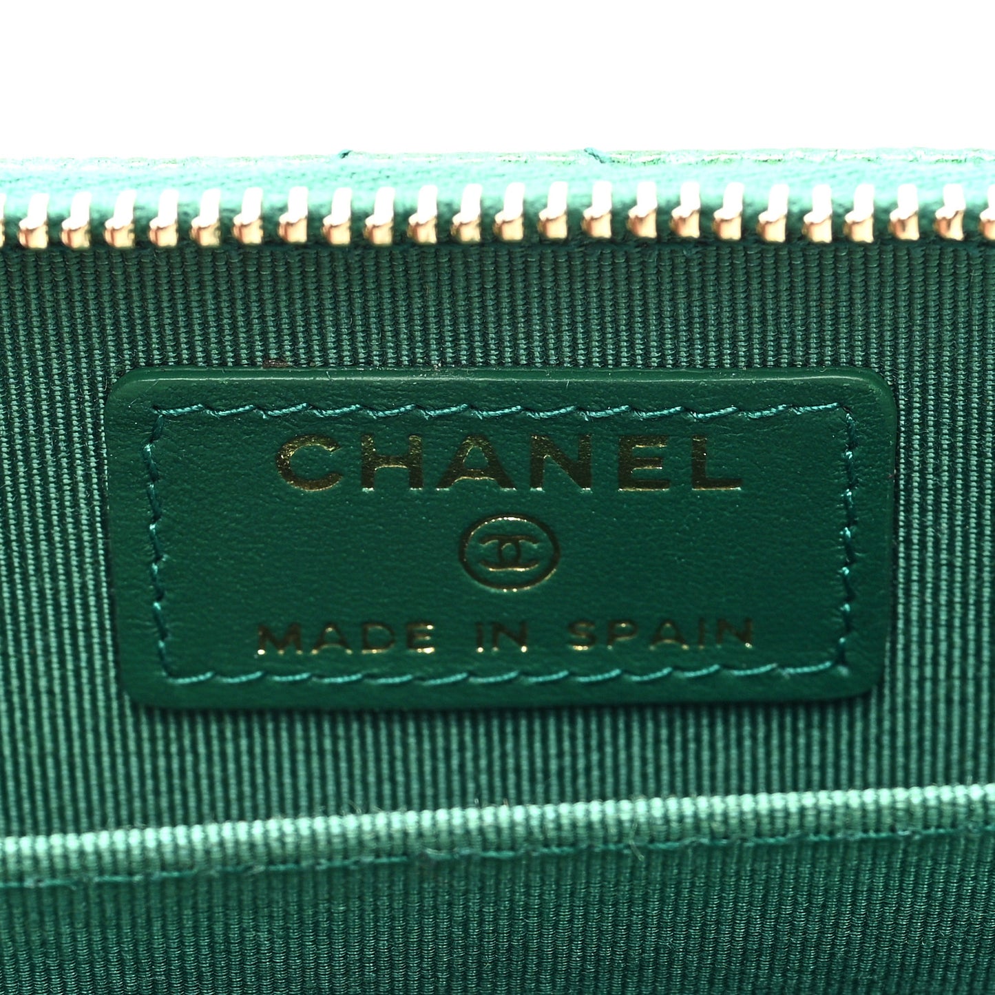 Metallic Caviar Quilted Zip Coin Purse Green