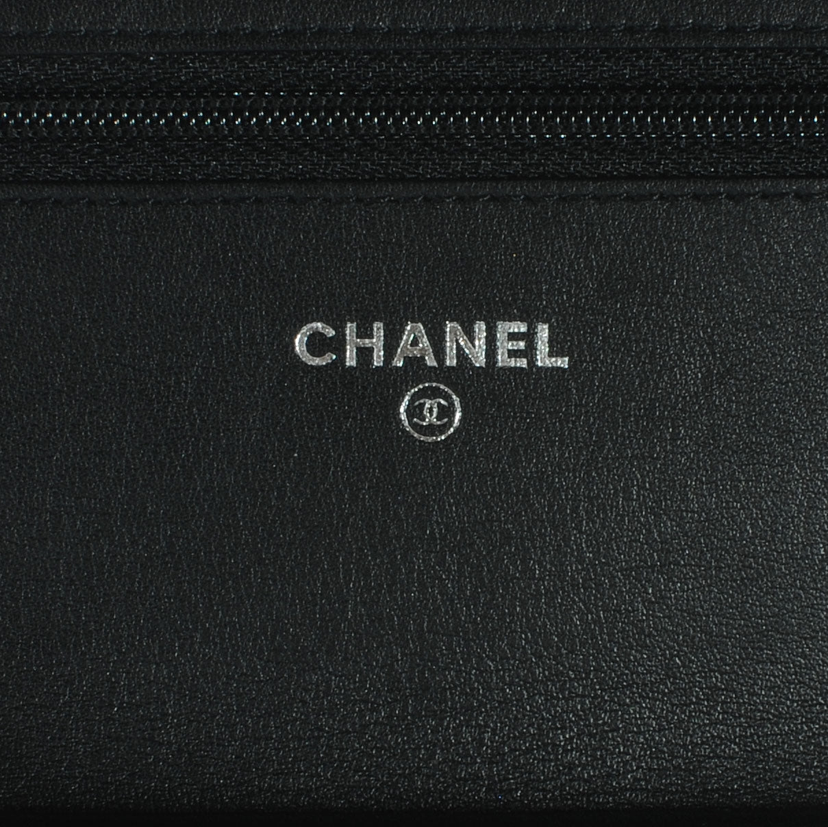 Calfskin Diamond Stitch Wallet On Chain WOC Black