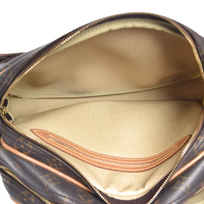 Louis Vuitton Monogram Reporter PM 6 of 12