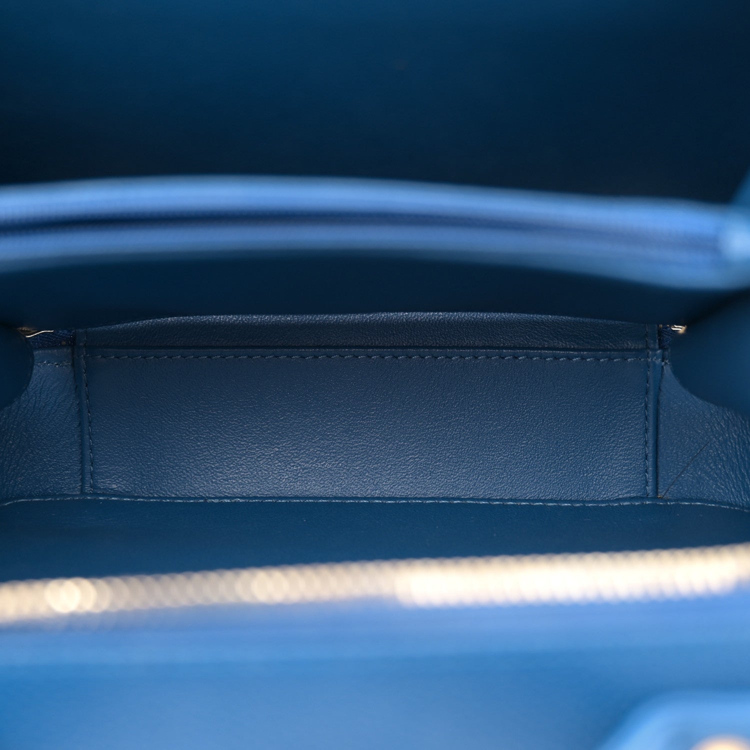 Chanel Caviar Quilted Medium CC Filigree Vanity Case Dark Blue 5 of 11