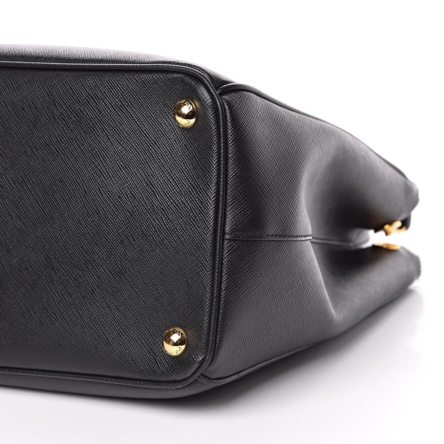 Saffiano Medium Galleria Double Zip Tote Black