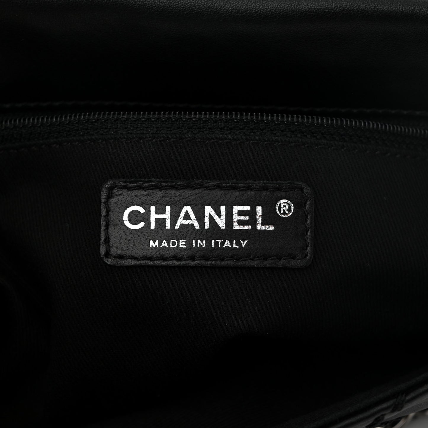 Calfskin Stitched Expandable Flap Black
