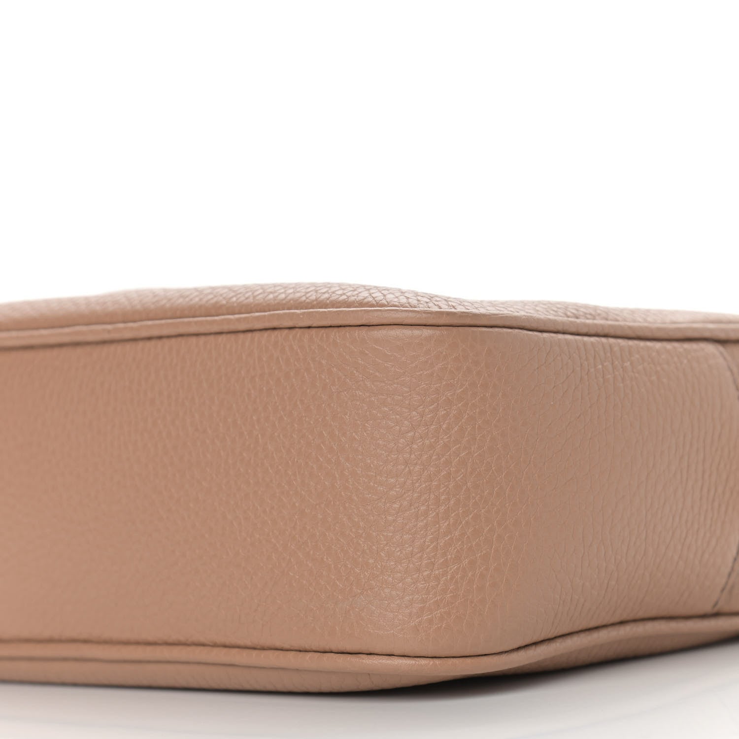 Gucci Pebbled Calfskin Small Soho Disco Bag Camelia 9 of 9