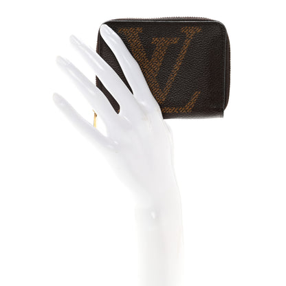 Louis Vuitton Monogram Giant Zippy Coin Purse 2 of 11
